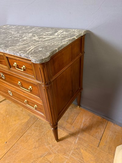 Commode Louis XVI XIXème en Noyer