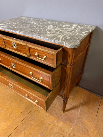 Commode Louis XVI XIXème en Noyer