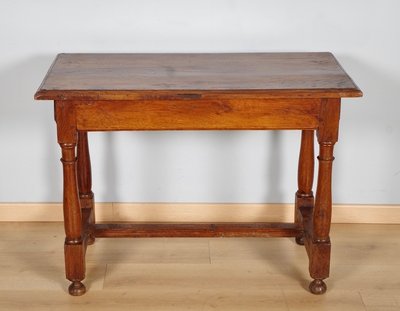 Louis XIII Writing Desk in Solid Oak, 17th Century