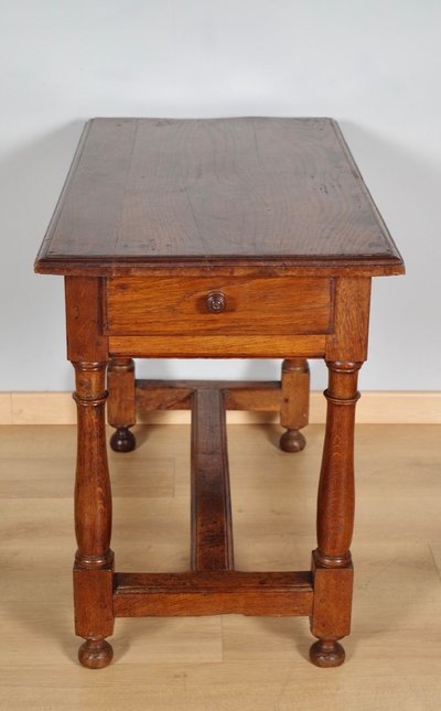 Louis XIII Writing Desk in Solid Oak, 17th Century