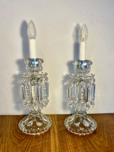 Coppia di lampade-candelieri in cristallo