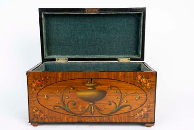 Painted satinwood box, England, 18th century