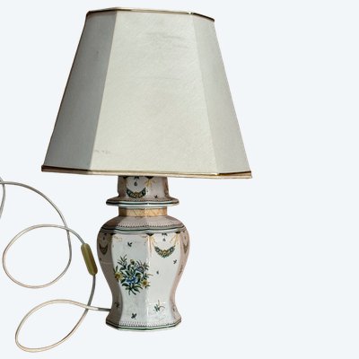 Moistiers Lamp with Lampshade