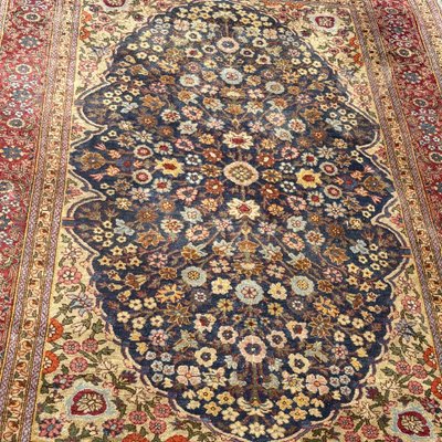 20th-century signed HEREKE silk rug, 175 cm x 120 cm. 