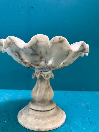 Centre de table en marbre du XIXe siècle, 20 x 24 cm