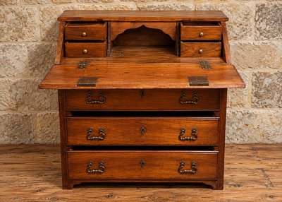 Solid Walnut Chest-Desk with Drop-Down Top – 18th Century – Double Lock