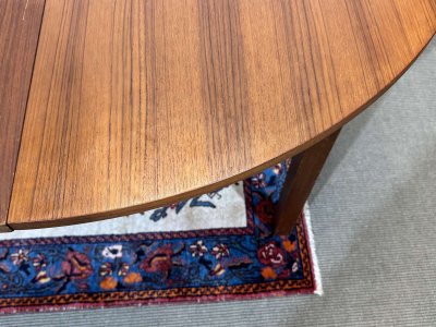 1970s teak table with 1 extension