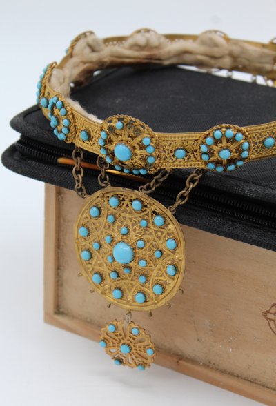 19th-century crown made of gilded brass and turquoise-blue opaline pearls 