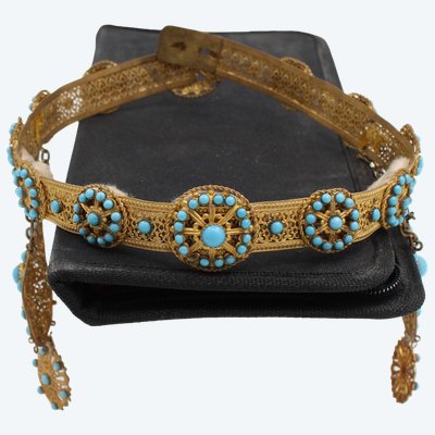 19th-century crown made of gilded brass and turquoise-blue opaline pearls 