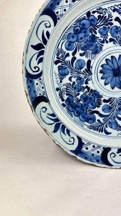 Large 18th-Century Delft Earthenware Plate, 35 cm