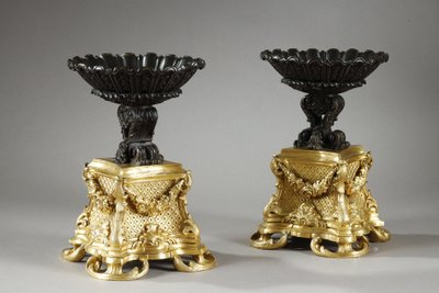 PAIR OF GILT AND PATINATED BRONZE CUPS, 19TH CENTURY