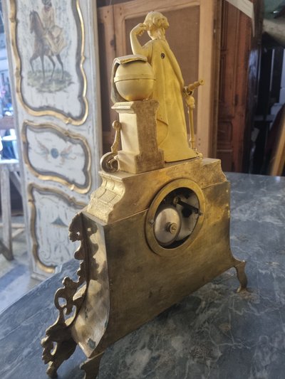 Gilded bronze clock 