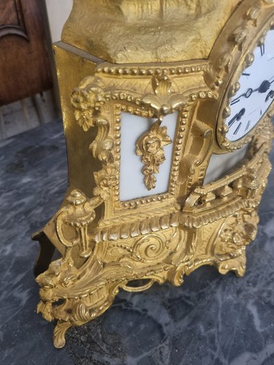 Gilded bronze clock 