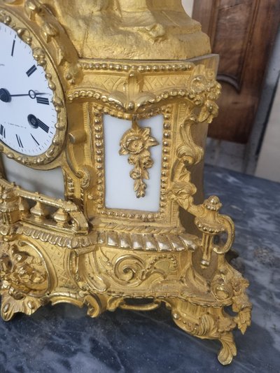 Gilded bronze clock 