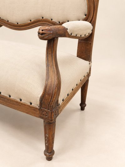Sofa Epoche Ludwig XVI – Modell mit Aalköpfen – Geschnitztes Nussholz