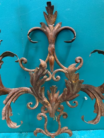 Antique 20th-century wrought-iron wall sconce with two lights, 41x35 cm