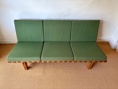 BENCH BY BORGE MOGENSEN FOR STOLEFABRIK, DENMARK, CIRCA 1960.