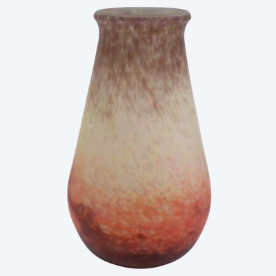 GROßE VASE aus Glaspaste, signiert „MULLER FRERES LUNEVILLE“, H = 30 cm 