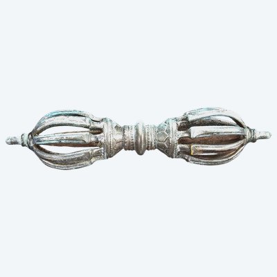 Tibet, Fin Du XIXème Siècle, Vajra en bronze à 9 pointes de forme oblongue.