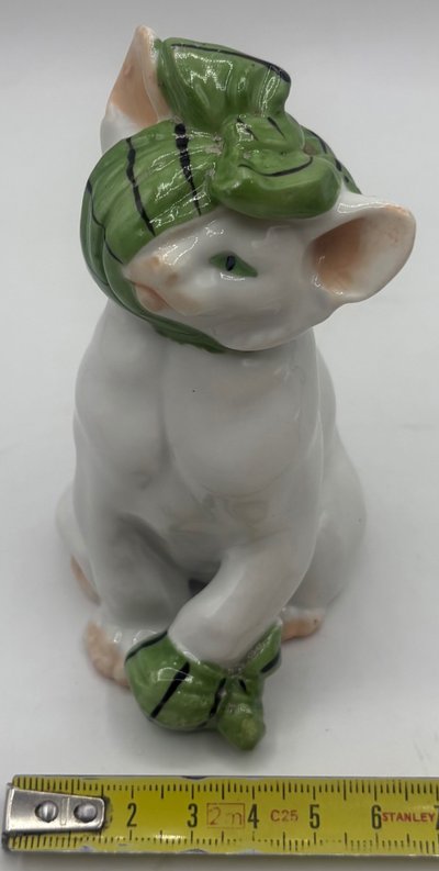 PORCELAIN KITTEN 