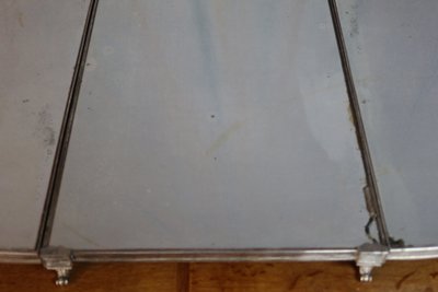 Großer Tischschirm aus versilberter Bronze, 19. Jahrhundert