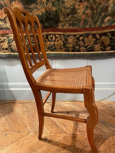 Charmante suite de 4 chaises cannées début 19 ème