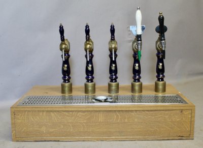 Ensemble de 5 pompes à bières 