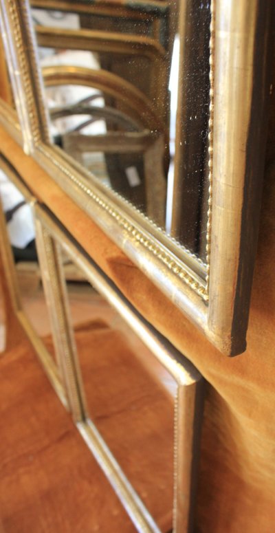 Pair of Rectangular Gold-Leaf Mirrors with Beaded Half-Round Molding, 44 x 56 cm