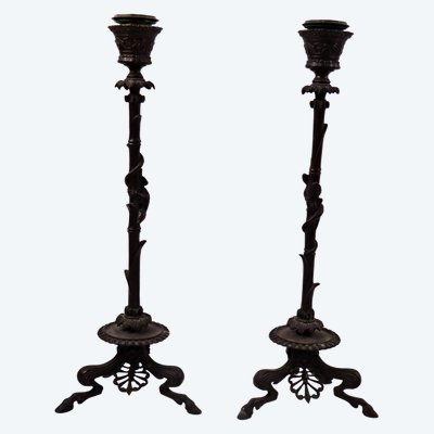 Pair of bronze zoomorphic candlesticks featuring a lizard, in the style of Antoine Louis Barye, 19th century