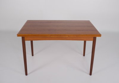 Tavolo in teak allungabile, Danimarca.