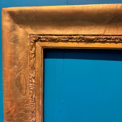 Antique 19th century gold leaf frame with floral engraving. External dimensions 92 x 78 cm (usable 77.50 x 78 cm).