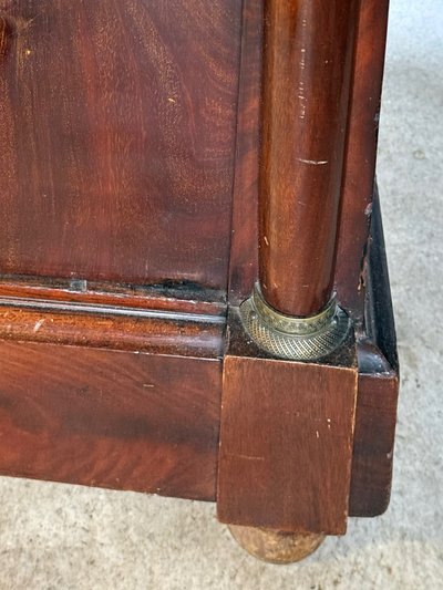 Mahagoni-Sideboard mit 2 Türen