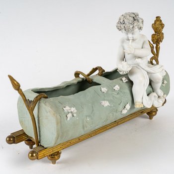 Piccola fioriera in miniatura in Wedgwood e biscuit Fine XIX secolo