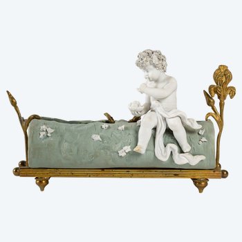 Small Miniature Planter In Wedgwood And Biscuit Late 19th Century