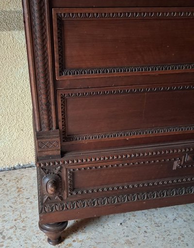 Comò in mogano e marmo griotte – Stile rinascimentale – XIX secolo