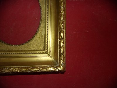 19th-century frame, in gilded wood.