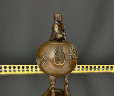 Brûle-parfum Koro tripode en bronze - Japon, époque Meiji