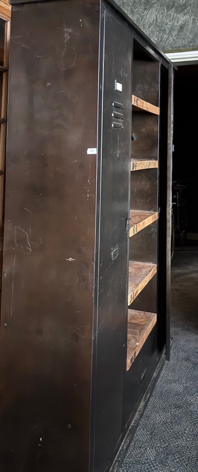 Industrial cabinet