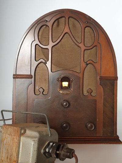 Poste radio TSF à lampe Modèle Cathédrale " KENNEDY " 1925/30 - 