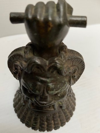 CLOCHETTE EN BRONZE 