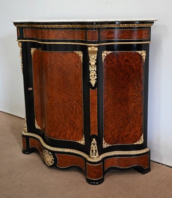 Buffet d’appui en Loupe de Thuya, époque Napoléon III – Milieu XIXe