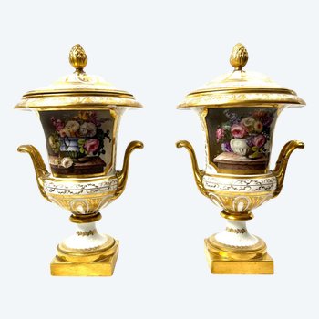 Pair of Medicis vases covered with Paris porcelain cassolette around 1830