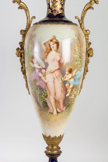 Pair Of Very Fine Porcelain Vases From Sèvres 19th Century