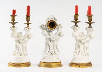 A porcelain cookie and gilded bronze set End of XIXth Century