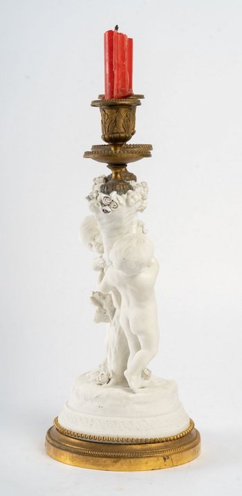 A porcelain cookie and gilded bronze set End of XIXth Century