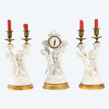 A porcelain cookie and gilded bronze set End of XIXth Century