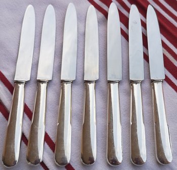 7 couteaux de table modèle style "vieux paris" orfèvrerie Tétard Frères