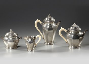 Servizio da tè e caffè in argento del XIX secolo