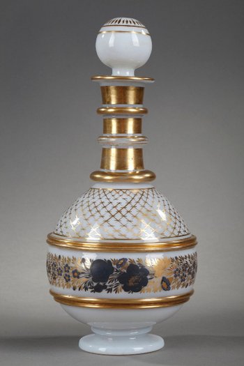 Service dit "verre d'eau" en opaline à décor Desvignes, Charles X