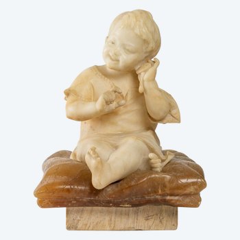 Figurina in alabastro di un bambino piccolo